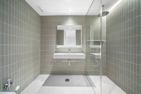 Moradia T3 Duplex com Jardim, Varanda e Garagem em Condomínio Privado na Foz