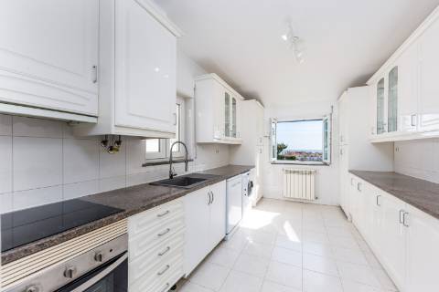 Moradia T3 - Cascais - Parede