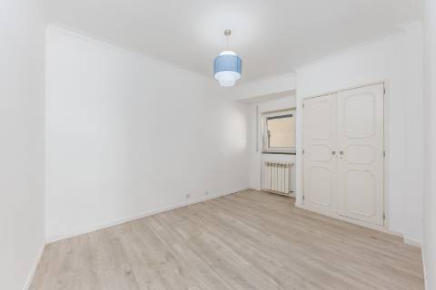 Moradia T3 - Cascais - Parede