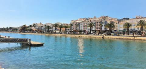 Luxo Frente ao Mar: Apartamento T2+1 em Lagos