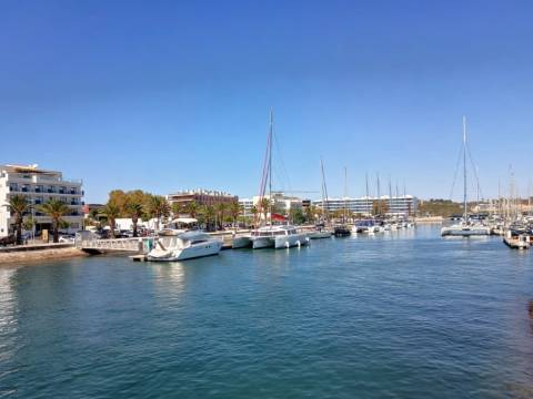 Luxo Frente ao Mar: Apartamento T2+1 em Lagos