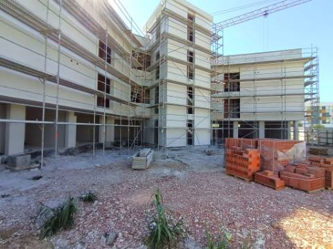 Luxo Frente ao Mar: Apartamento T2+1 em Lagos