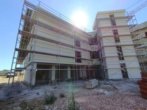 Luxo Frente ao Mar: Apartamento T2+1 em Lagos