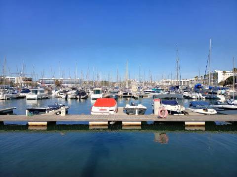 Luxo Frente ao Mar: Apartamento T2+1 em Lagos