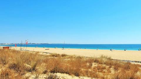 Luxo Frente ao Mar: Apartamento T2+1 em Lagos