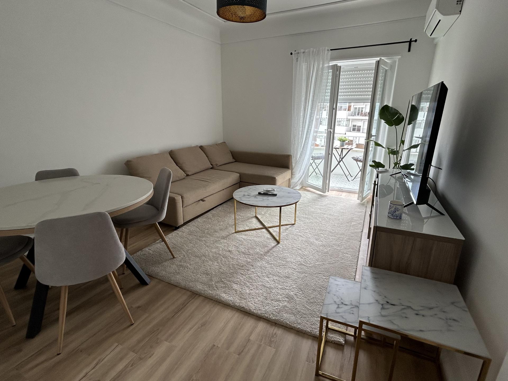 Apartamento T2 totalmente renovado em Lisboa