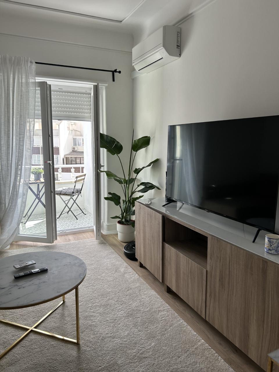Apartamento T2 totalmente renovado em Lisboa