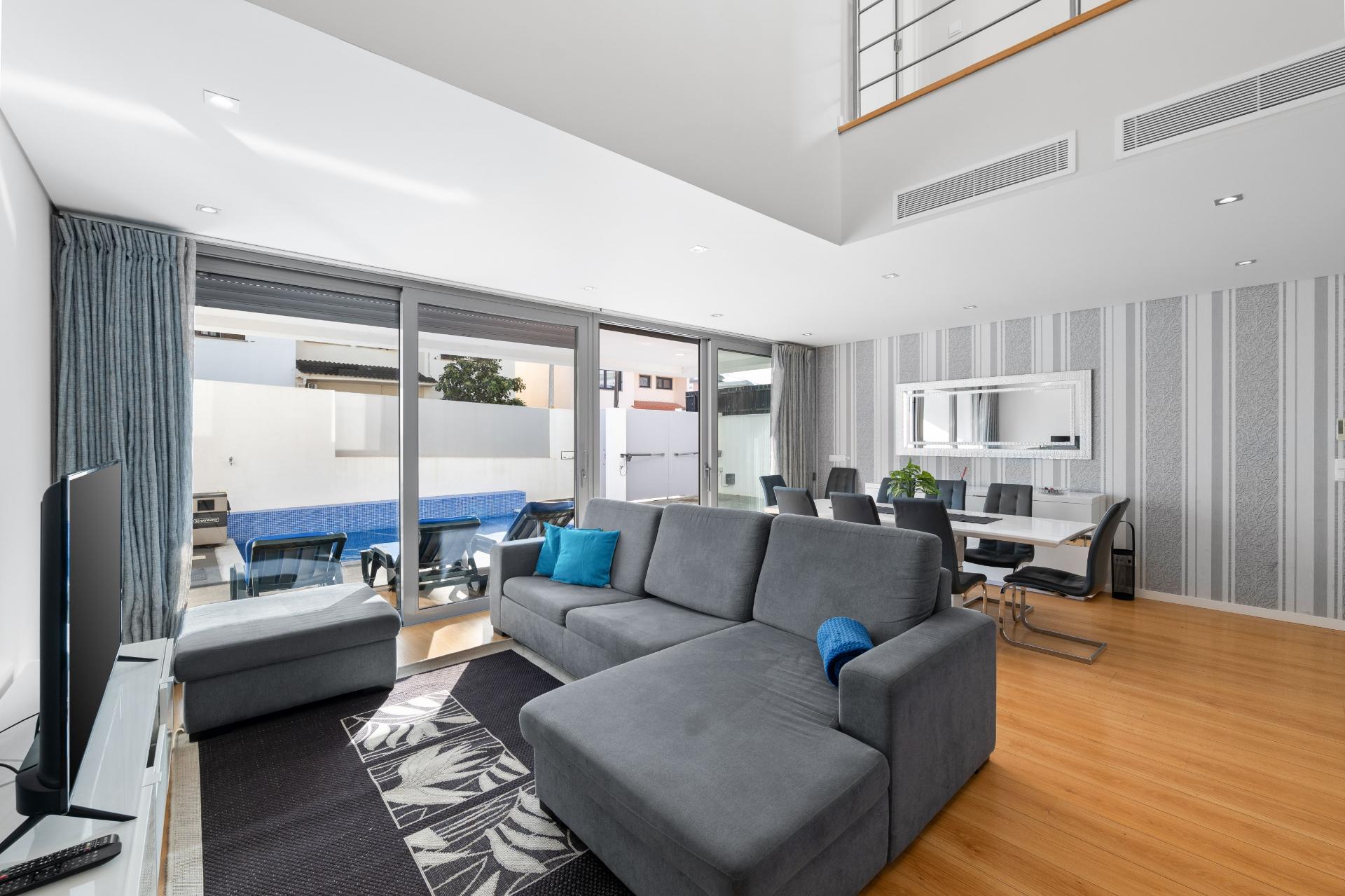 Moradia com Piscina em Cascais a 1 km da Praia