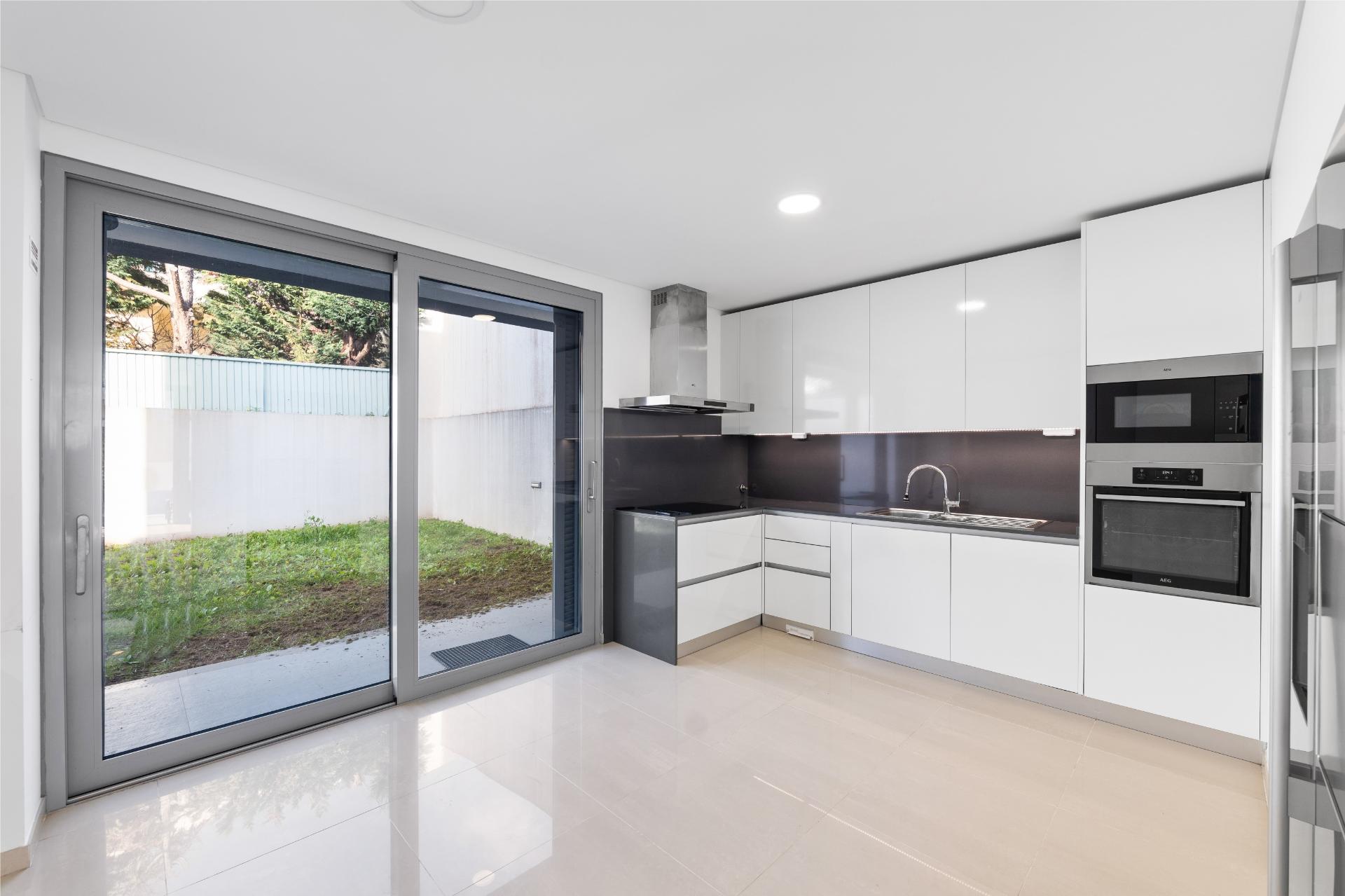 Moradia com Piscina em Cascais a 1 km da Praia