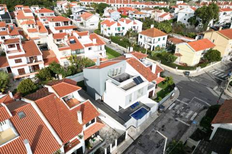Moradia com Piscina em Cascais a 1 km da Praia