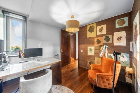 Apartamento T4 como novo, em condomínio de alto padrão