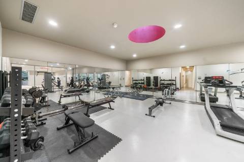 Apartamento T4 como novo, em condomínio de alto padrão