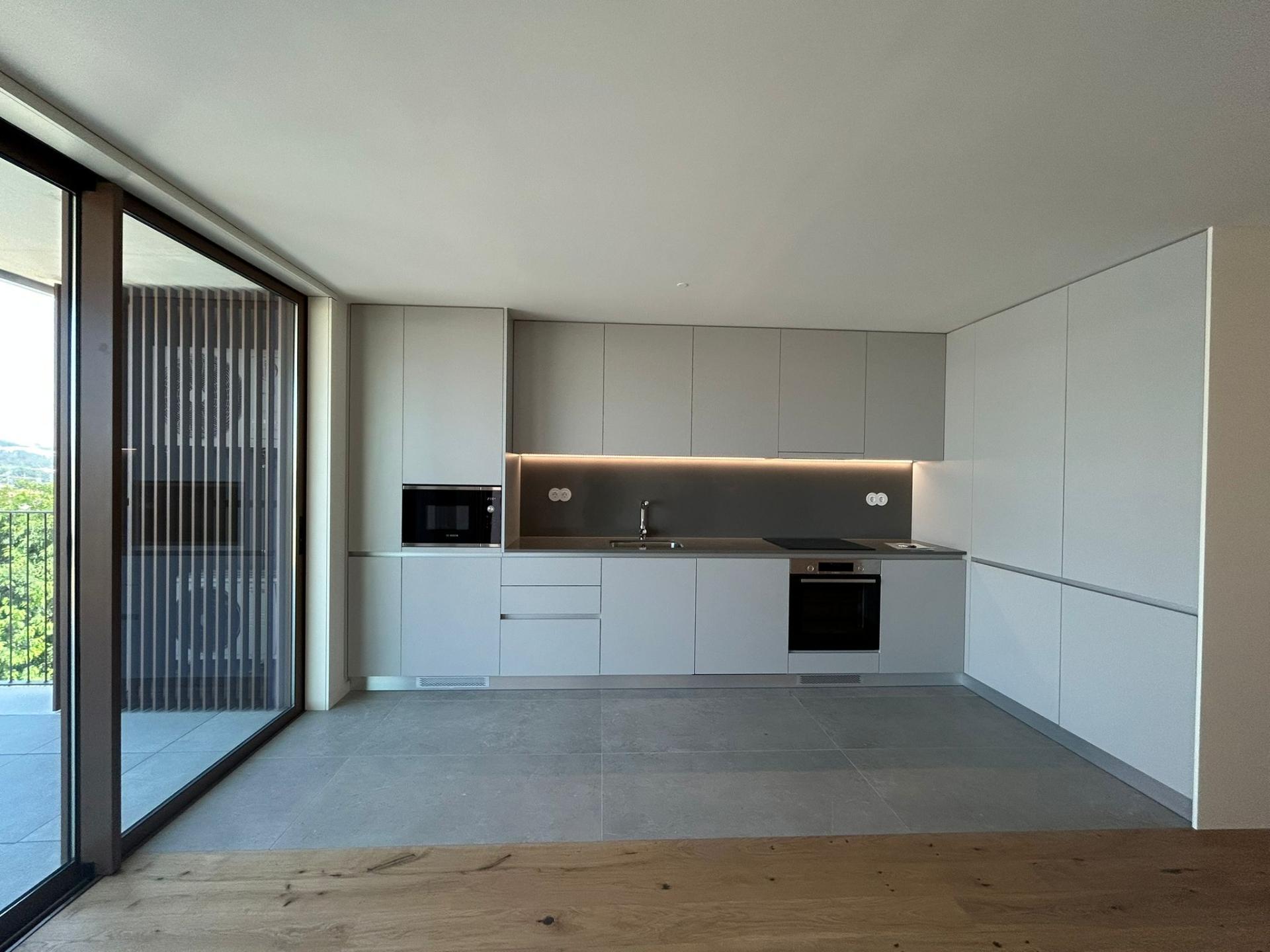 Apartamento T2 em Condomínio Fechado com Piscina, Jardim Privativo e Zonas de Lazer - Águas Santas