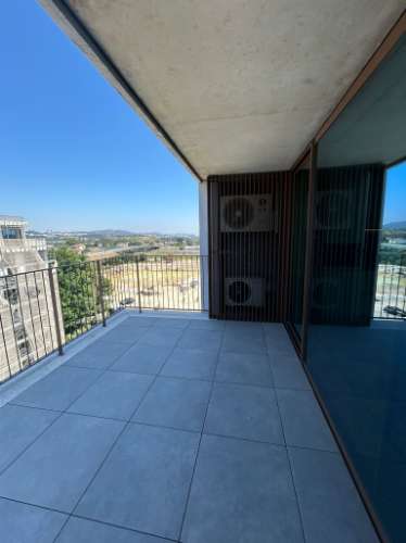 Apartamento T2 em Condomínio Fechado com Piscina, Jardim Privativo e Zonas de Lazer - Águas Santas