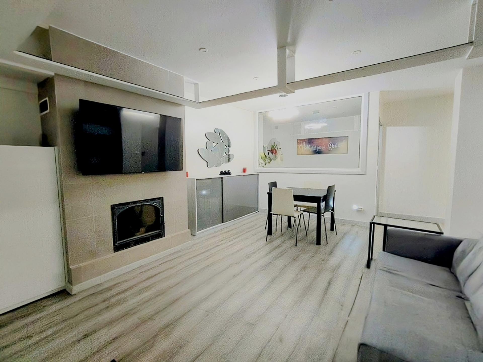 Excelente T2+1 com 2 suítes, totalmente renovado no centro de Gaia