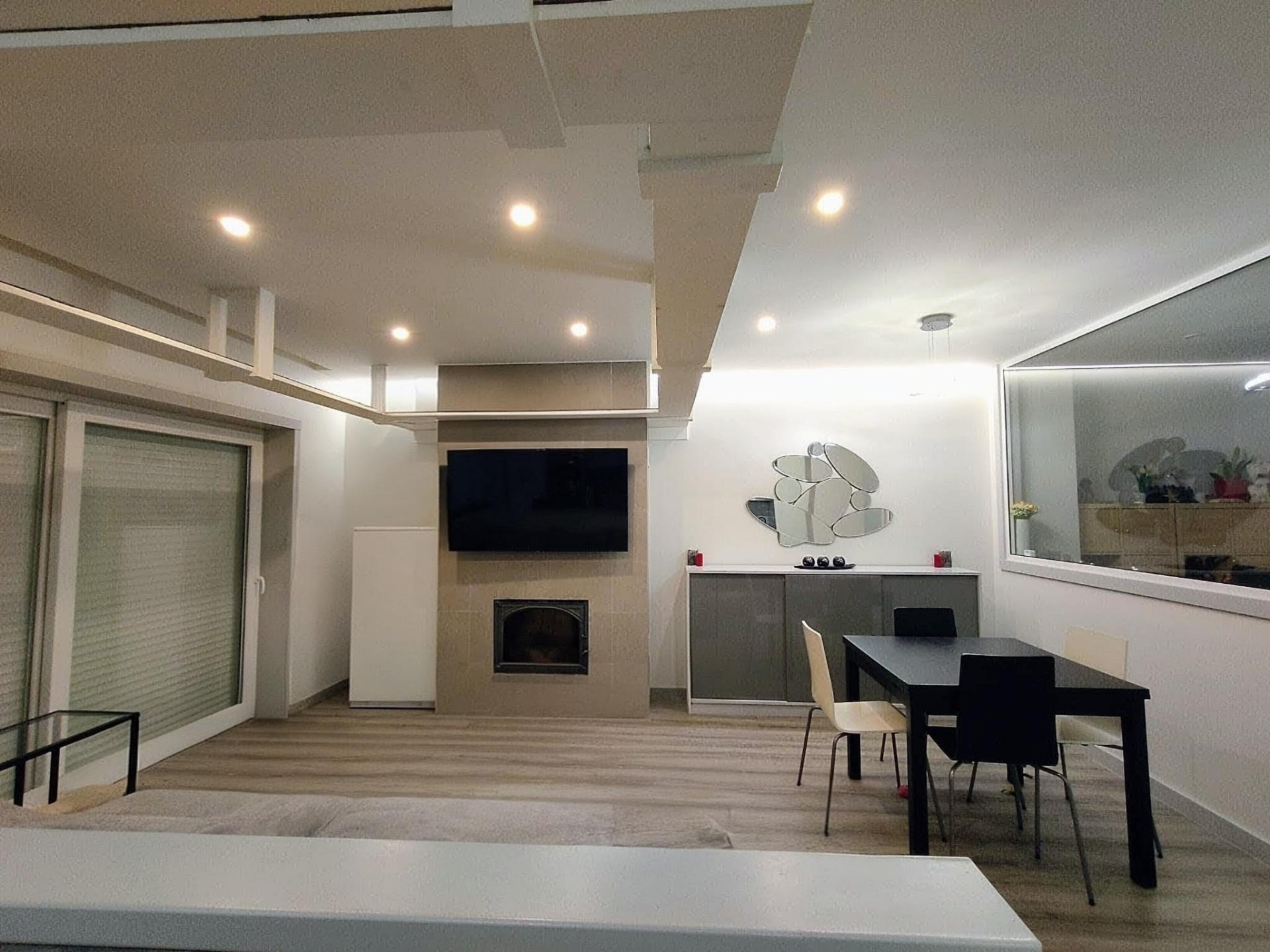 Excelente T2+1 com 2 suítes, totalmente renovado no centro de Gaia