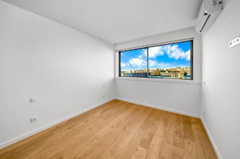 Apartamento T2 novo com varandas em Matosinhos Sul