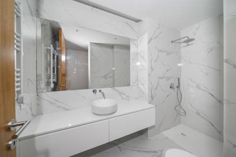 Apartamento T2 novo com varandas em Matosinhos Sul