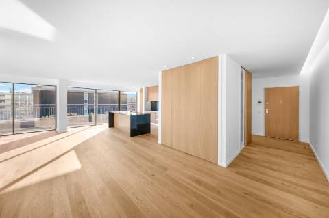 Apartamento T4 novo com varandas panorâmicas em Matosinhos Sul