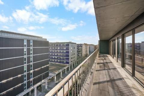 Apartamento T4 novo com varandas panorâmicas em Matosinhos Sul