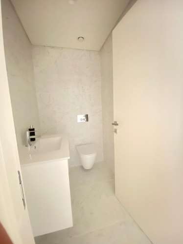 Apartamento T3 Moderno com Varanda e Garagem no Coração do Porto