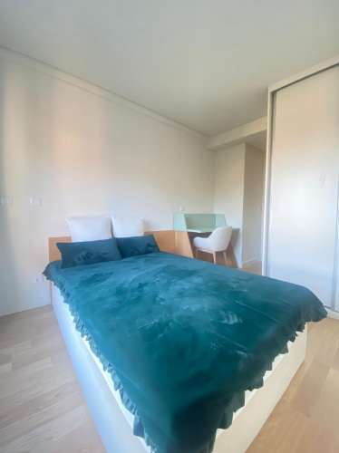 Apartamento T3 Moderno com Varanda e Garagem no Coração do Porto