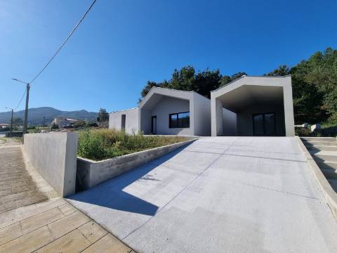 Moradia T3 de Luxo - Nova Construção, Chave na Mão!