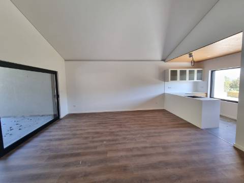 Moradia T3 de Luxo - Nova Construção, Chave na Mão!