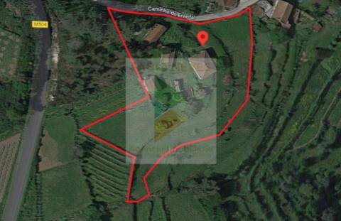 Quinta/Aldeamento com 3 Moradias em Merufe, Monção