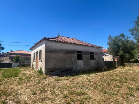 Moradia T2-3 com vistas para a Serra de Arga