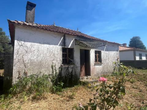 Moradia T2-3 com vistas para a Serra de Arga