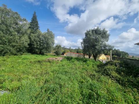 Moradia T2-3 com vistas para a Serra de Arga