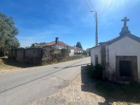 Moradia T2-3 com vistas para a Serra de Arga