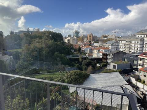 Duplex T2 no centro do Porto