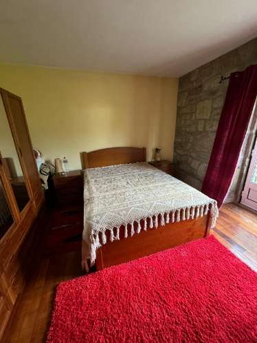 COUTO, Moradia T3 de pedra em bom estado