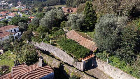 Quinta T6 com Projeto de Turismo Rural Aprovado em Portela Susã, Ponte de Lima
