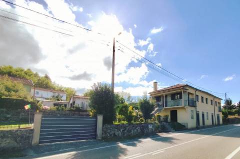 Moradia T4 no mercado