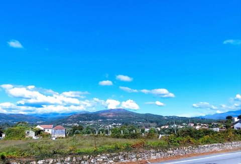 Moradia T4 no mercado