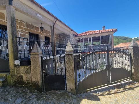 Moradia T3 em Sistelo, vistas fantásticas