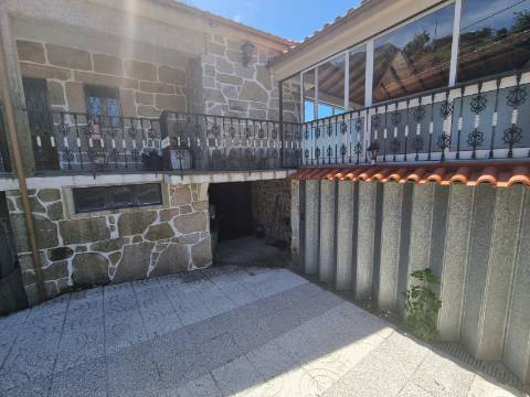 Moradia T3 em Sistelo, vistas fantásticas