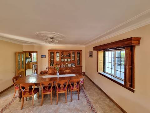 Moradia Espetacular T4 em Gondufe