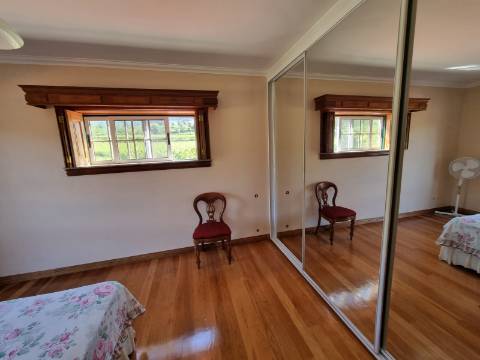 Moradia Espetacular T4 em Gondufe