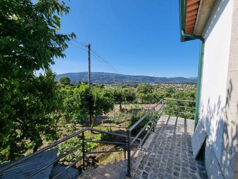 Moradia Espetacular T4 em Gondufe