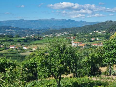 Moradia Espetacular T4 em Gondufe