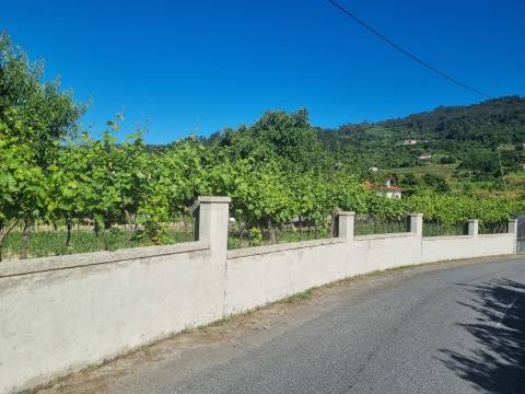 Moradia Espetacular T4 em Gondufe