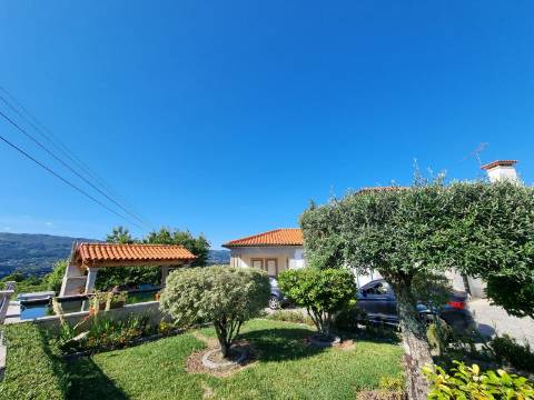 Moradia Espetacular T4 em Gondufe