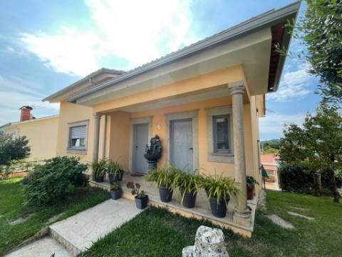 Moradia V4 em Arcozelo, Ponte de Lima