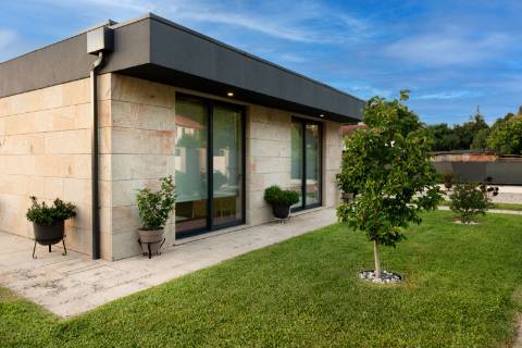 Moradia T3 de Luxo à Venda no Centro Histórico de Ponte de Lima - 750.000€