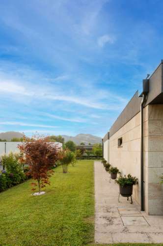 Moradia T3 de Luxo à Venda no Centro Histórico de Ponte de Lima - 750.000€