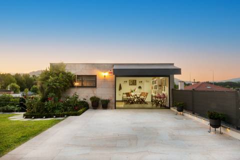 Moradia T3 de Luxo à Venda no Centro Histórico de Ponte de Lima - 750.000€